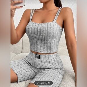 NEW Ribbed Crop Top & Shorts 2pc Set size medium